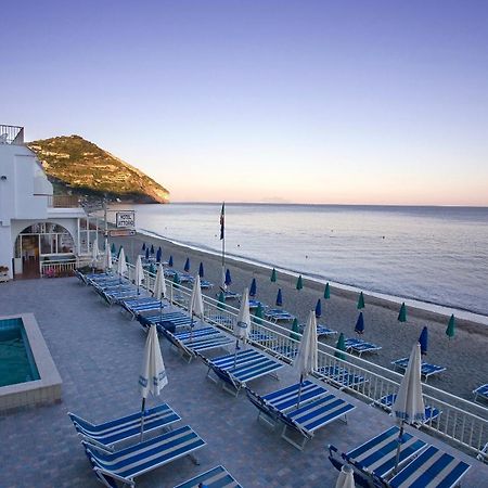 Hotel Vittorio Beach Resort Barano dʼIschia Buitenkant foto