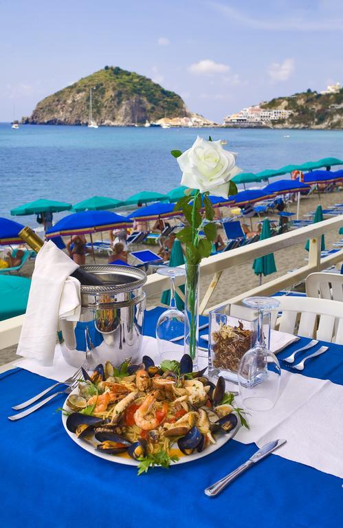 Hotel Vittorio Beach Resort Barano dʼIschia Buitenkant foto