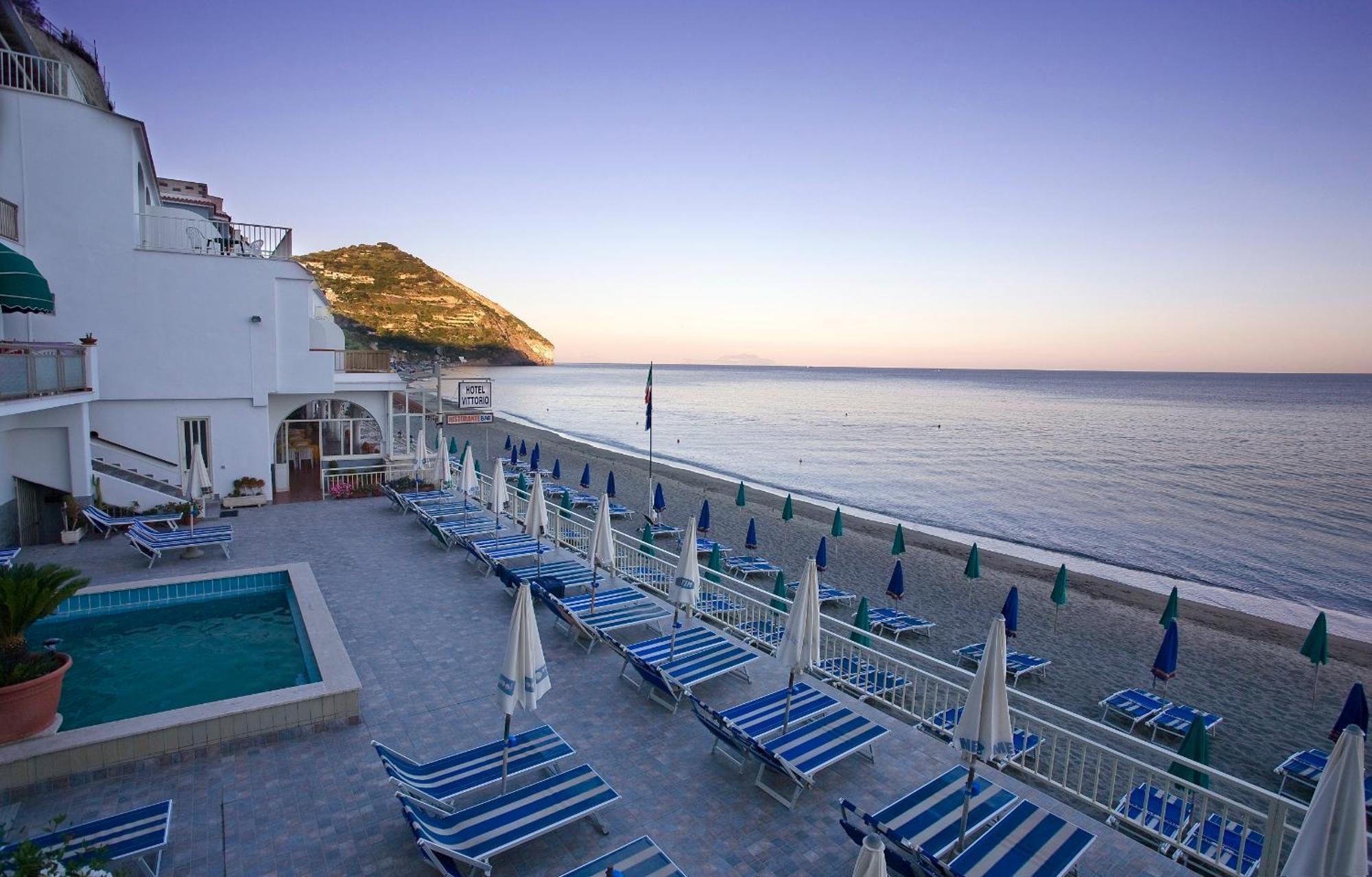 Hotel Vittorio Beach Resort Barano dʼIschia Buitenkant foto