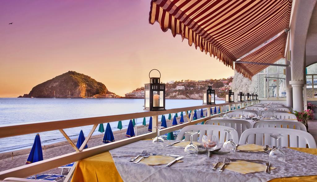 Hotel Vittorio Beach Resort Barano dʼIschia Buitenkant foto