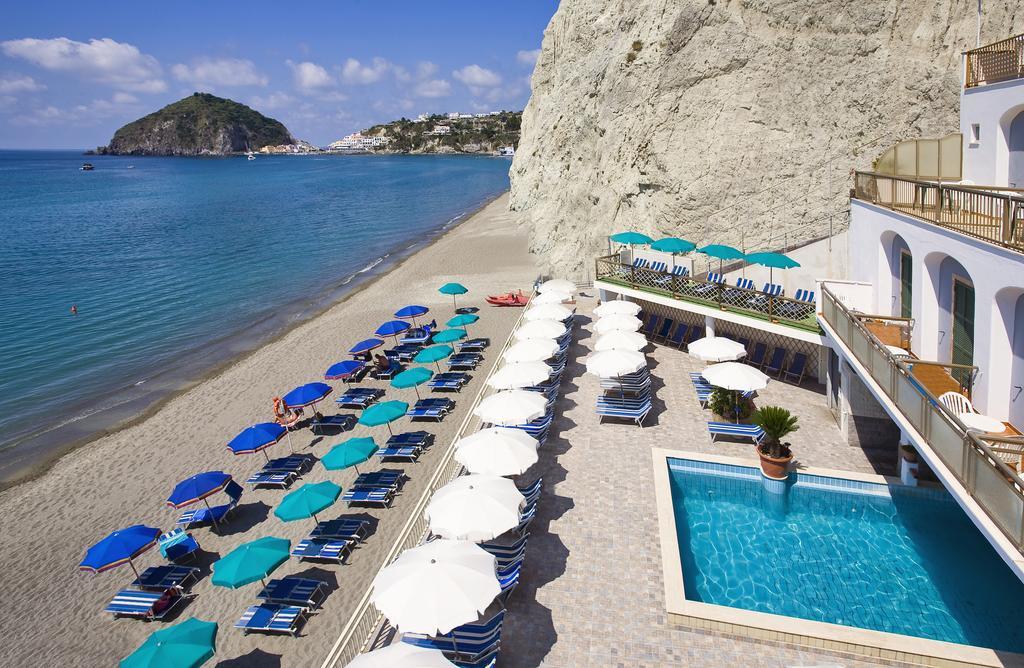 Hotel Vittorio Beach Resort Barano dʼIschia Buitenkant foto
