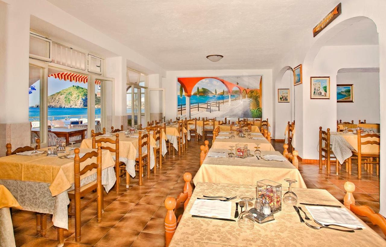 Hotel Vittorio Beach Resort Barano dʼIschia Buitenkant foto