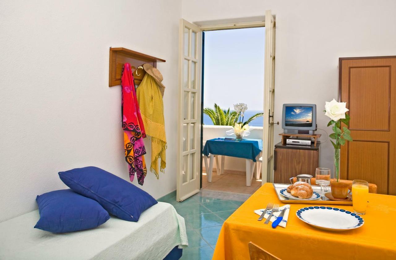 Hotel Vittorio Beach Resort Barano dʼIschia Buitenkant foto